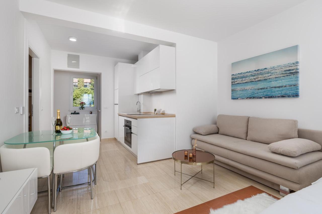 Luxury Studio Apartment Honeymoon Selce Exterior photo